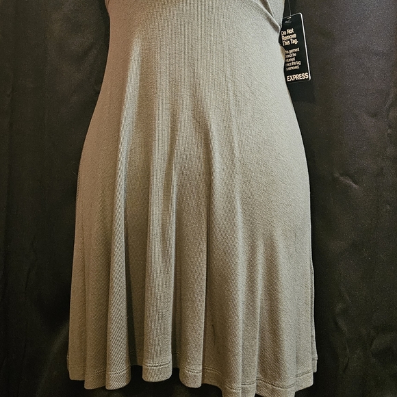 Express skater short sleeves mini dress size XS - Picture 2 of 5